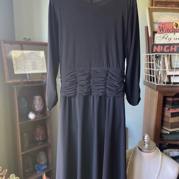 NY COLLECTION WOMAN SIZE 1X BLACK DRESS - Picture 4 of 9